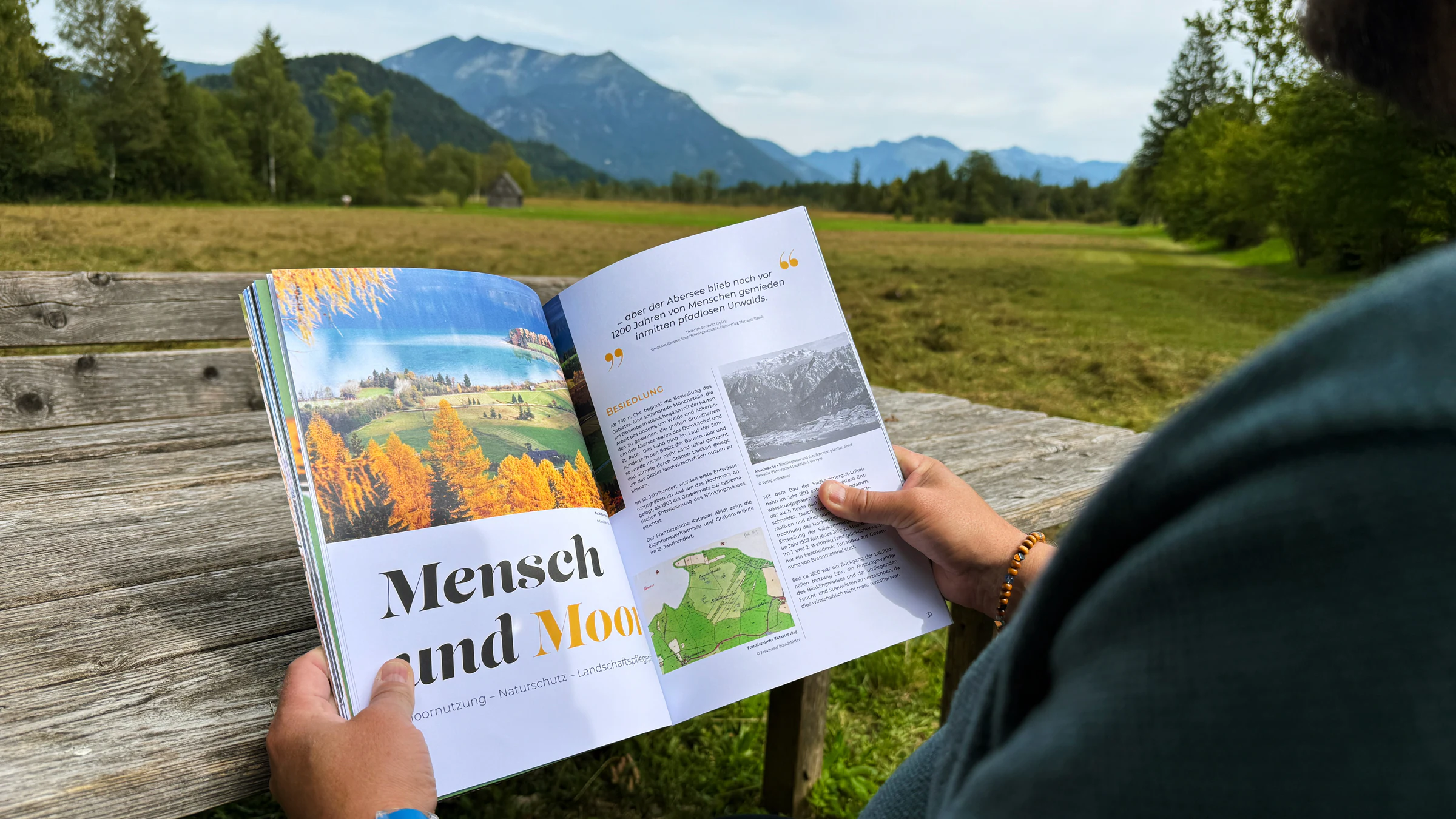 Doppelseite des Jubiläumsmagazins des Moorvereins Wolfgangsee