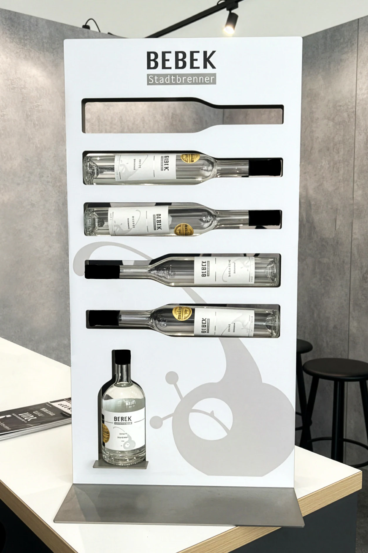 Bebek Flaschendisplay
